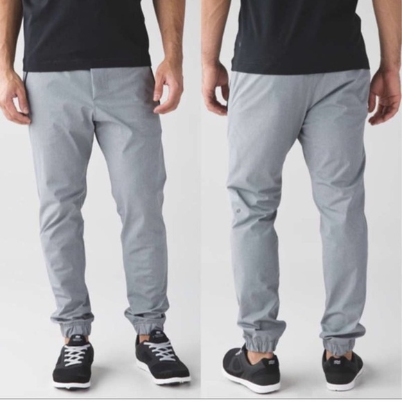 33. Lululemon Warpcity Jogger (Size S)
